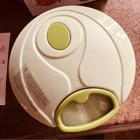 BNIB Eparé Vegetable Chopper - Picture 2 of 6